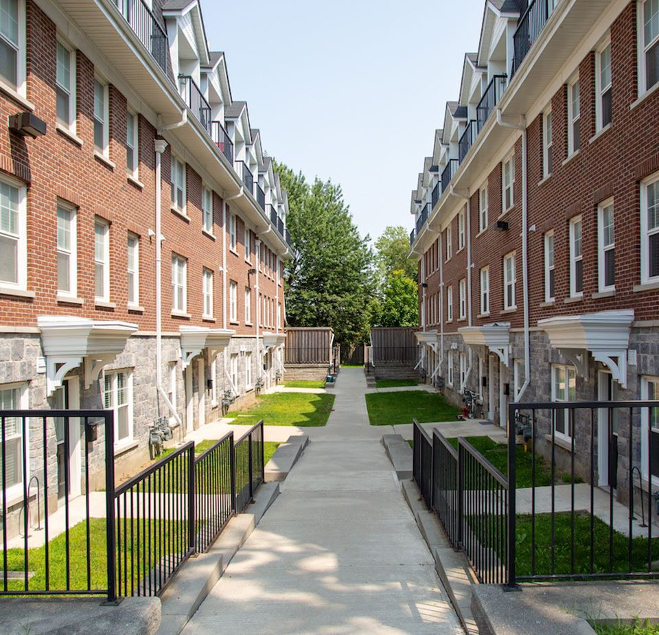 geotowns courtyard