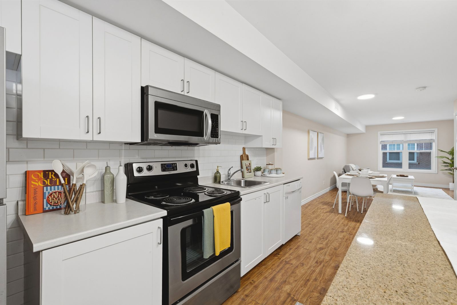 geo towns long kitchen view